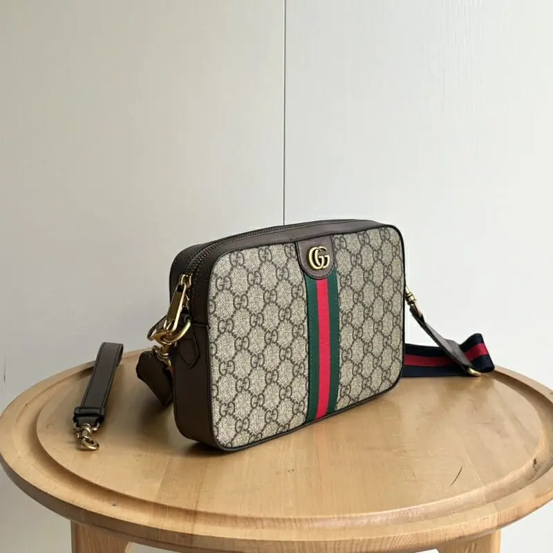 gucci aaa homme mini sac a main s_12304061